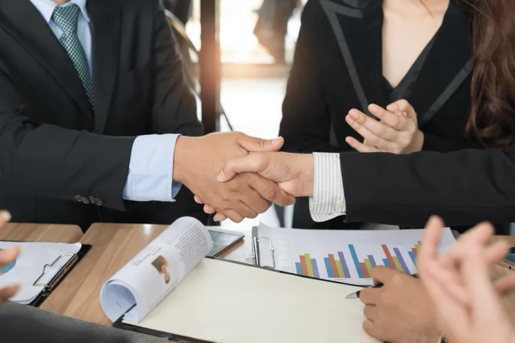 Distribution & Strategic Partnership